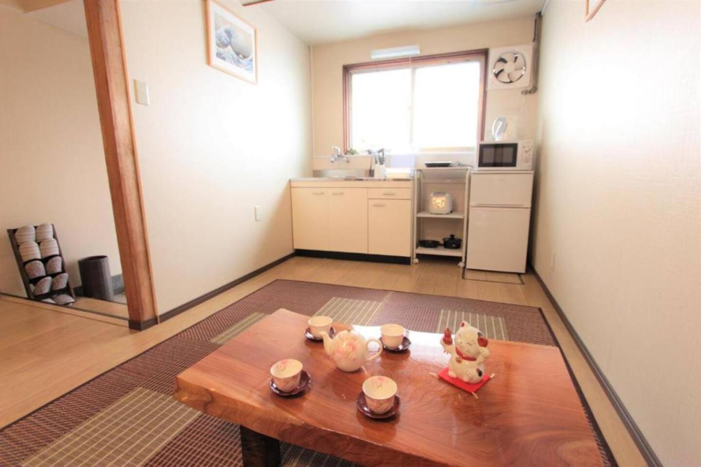 Sunrise House 桃谷 Pousada *